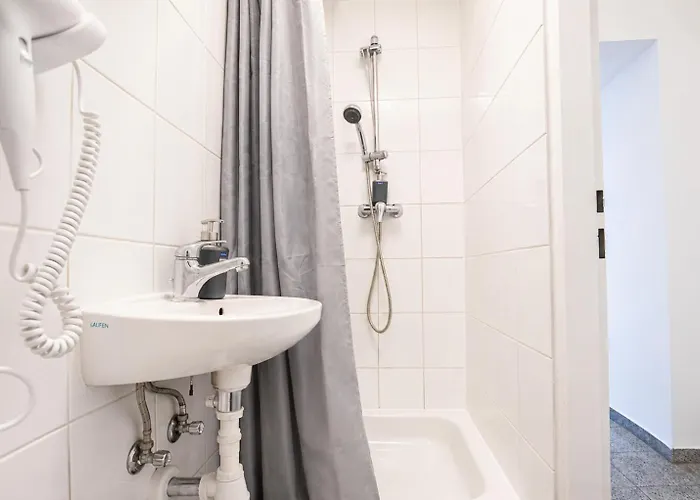 Cozy & Stylish Long-term 1-br Retreat דירה וינה