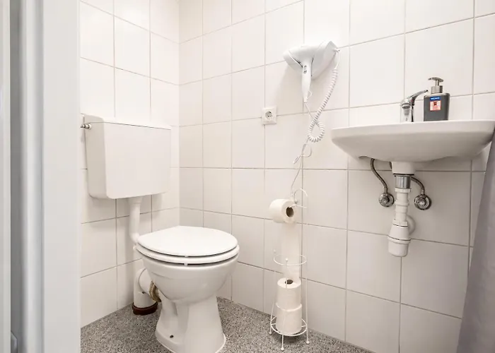 Cozy & Stylish Long-term 1-br Retreat דירה וינה